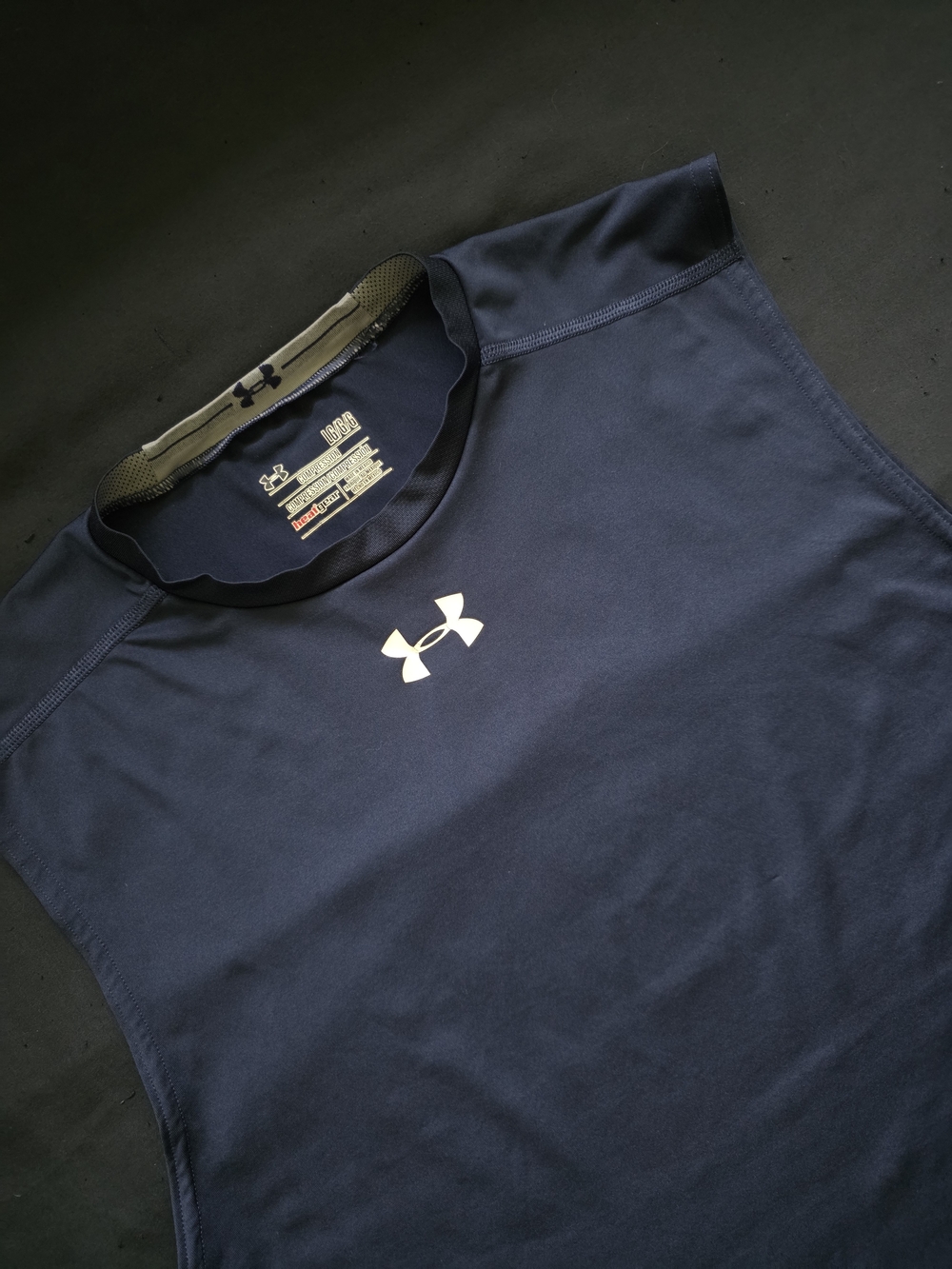 Under Armour Men’s Navy Blue Sleeveless Compression Performance Tank